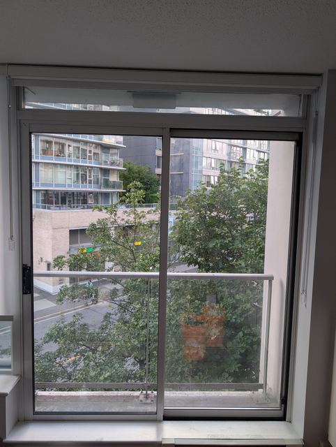 Sliding window after glass replacement